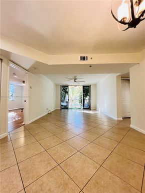 609 E Sheridan St # 202, Dania Beach FL 33004