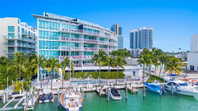 6580 Indian Creek Dr # 406, Miami Beach FL 33141