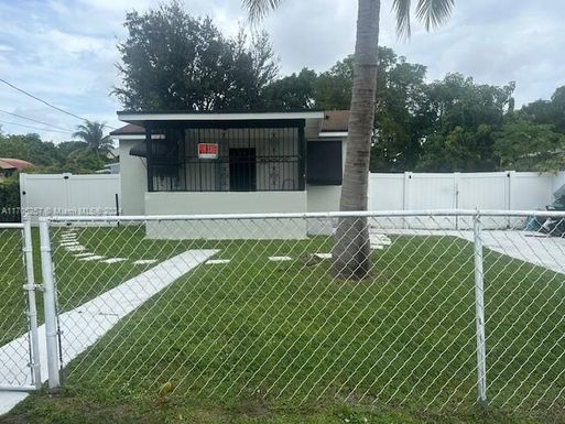 265 NE 171st St, North Miami Beach FL 33162