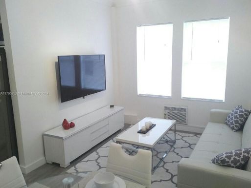 1611 Michigan Ave # 16, Miami Beach FL 33139