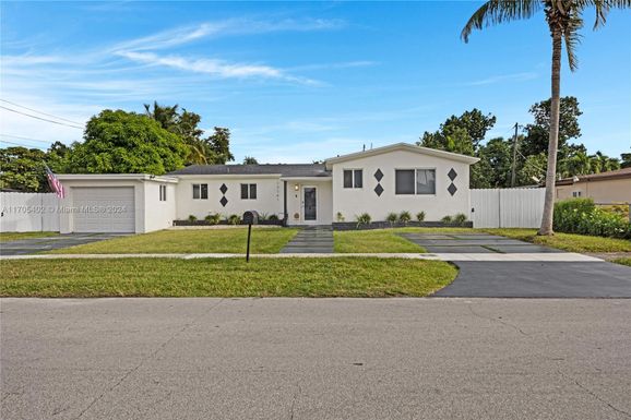 17141 NE 5th Ave, North Miami Beach FL 33162