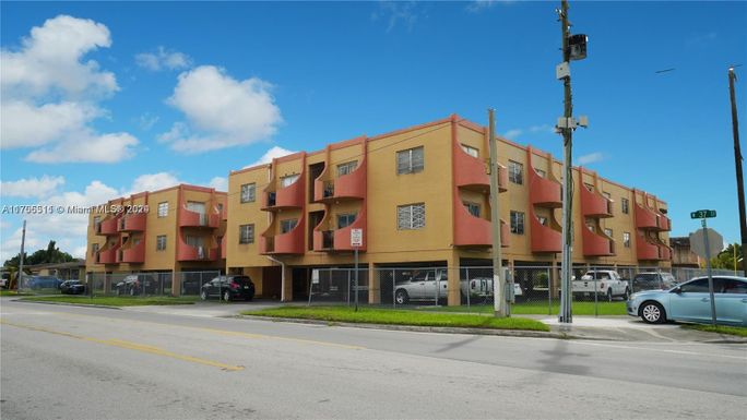 3675 W 11th Ave # 209, Hialeah FL 33012