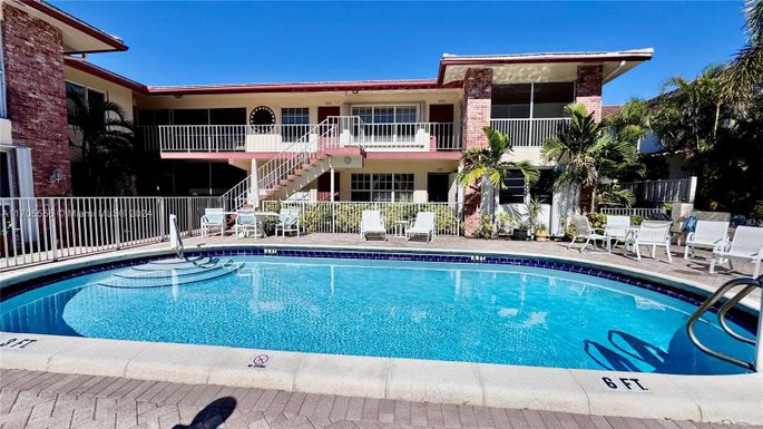 3215 NE 15th St # 205, Pompano Beach FL 33062