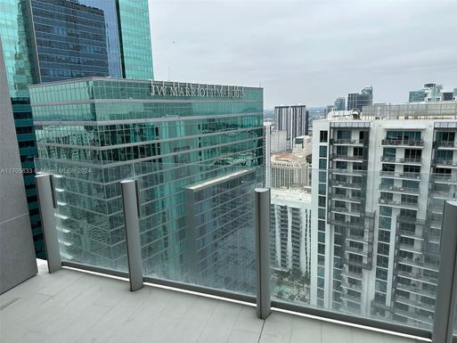 300 Biscayne Blvd # 4509, Miami FL 33131