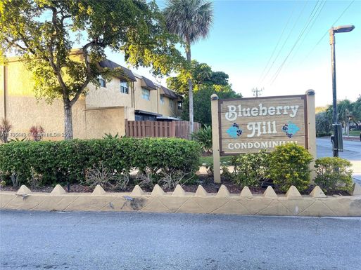 5817 Blueberry Ct # 92, Lauderhill FL 33313