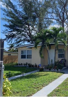 1000 NW 13th Ct, Fort Lauderdale FL 33311