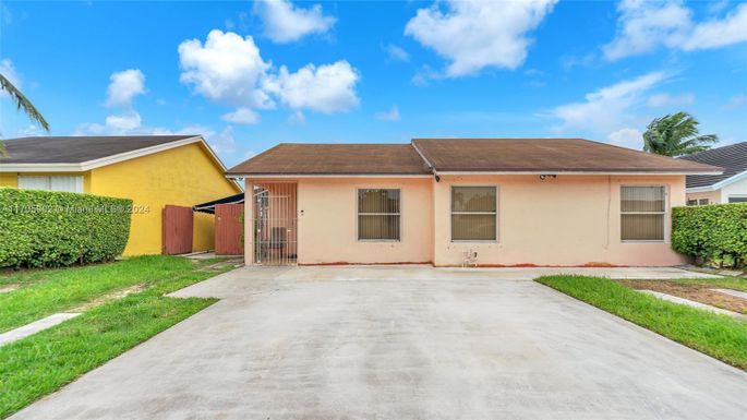 30233 SW 161st Ct, Homestead FL 33033