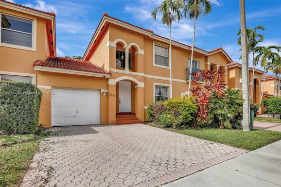 2278 NW 162nd Way, Pembroke Pines FL 33028