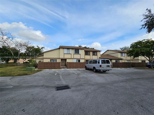 2950 NW 106th Ave # 2, Sunrise FL 33322