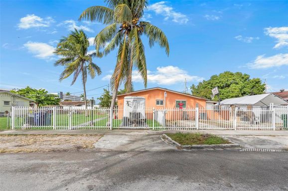 6875 SW 25th Ter, Miami FL 33155