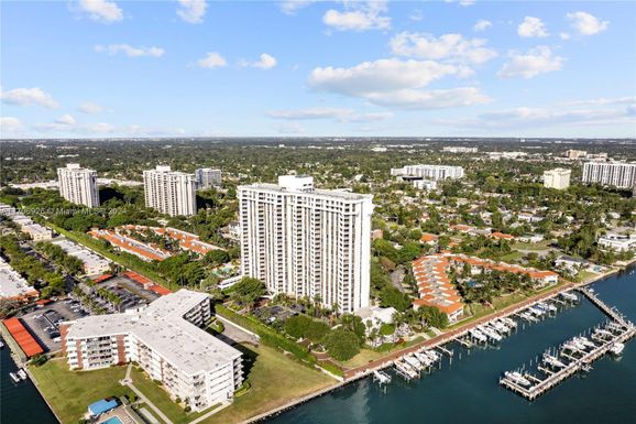 4000 NE Towerside Ter # 1109, Miami FL 33138