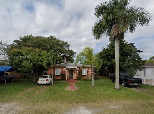 910 NE 4th Ave # 0, Homestead FL 33030