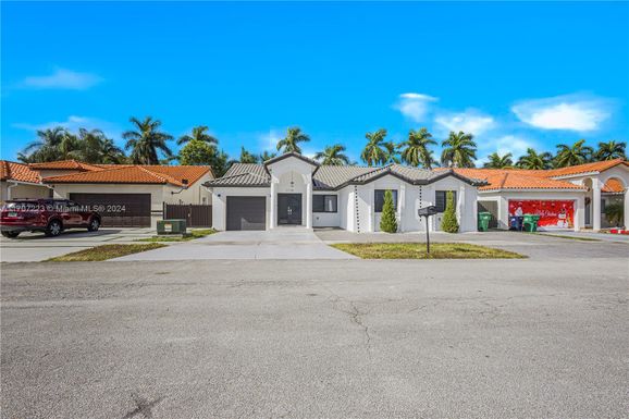 11132 SW 146th Pl, Miami FL 33186