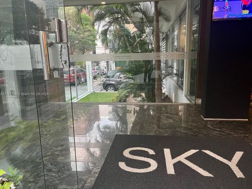 SKY CONDOMINIUM N CALLE J # 404, xx Bolivia