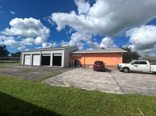 1127 SW Park St, Other City - In The State Of Florida FL 34974