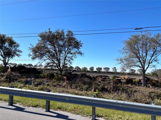 Corkscrew Blvd, Unincorporated Palm Beach County FL 33459