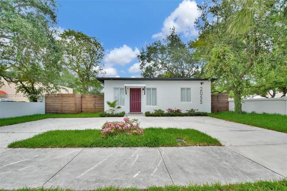 2055 NE 140th St, North Miami Beach FL 33181