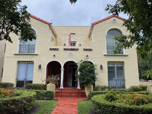 226 Sidonia Ave, Coral Gables FL 33134