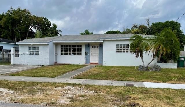 3905 SW 5th St, Miami FL 33134