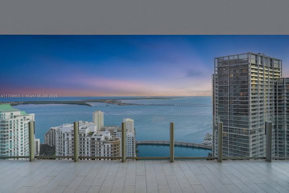 300 Biscayne Blvd # 4703, Miami FL 33131