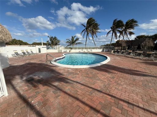 5313 Collins Ave # 207, Miami Beach FL 33140