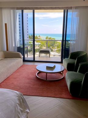 2201 Collins Ave # 625, Miami Beach FL 33139