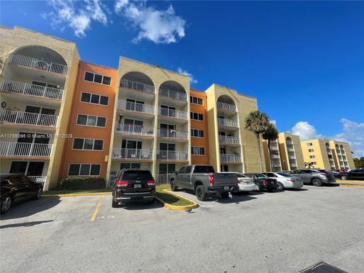 6950 Miami Gardens Dr # 308, Hialeah FL 33015