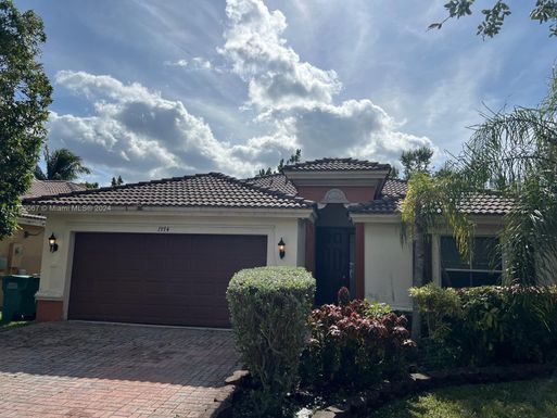 1974 NE 3rd Ct # 1974, Homestead FL 33033