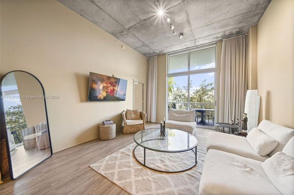 2001 Meridian Ave # 424, Miami Beach FL 33139