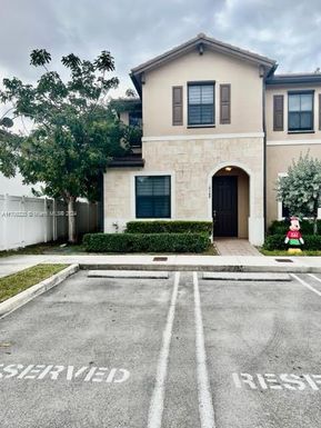 10548 W 33rd Way # 10548, Hialeah FL 33018