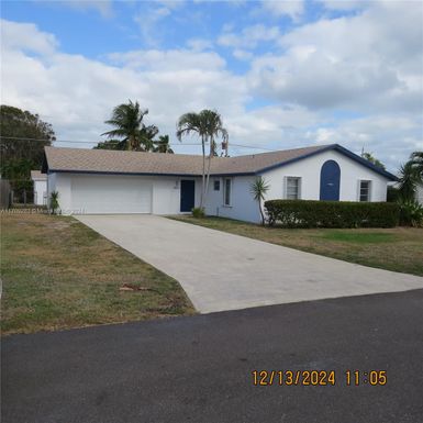 8043 SE Carlton St # 8043, Hobe Sound FL 33455