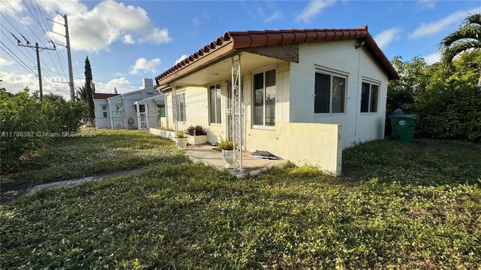 4301 NW 5th St, Miami FL 33126