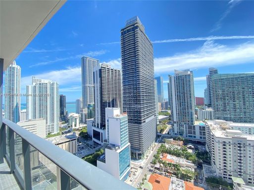 45 SW 9th St # 2606, Miami FL 33130