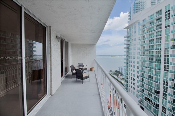 1200 Brickell Bay Dr # 1919, Miami FL 33131