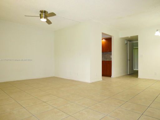 13300 SW 1st St # 113O, Pembroke Pines FL 33027