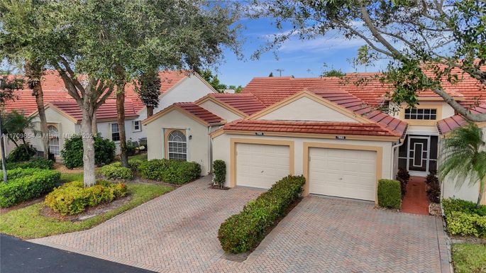 7809 Silver Lake Dr, Delray Beach FL 33446