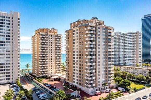 1890 S Ocean Dr # 702, Hallandale Beach FL 33009