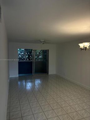 1400 Tallwood Ave # 103, Hollywood FL 33021