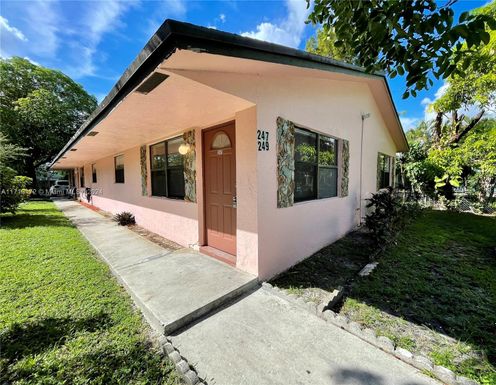 247 SW 7th St # 247, Dania Beach FL 33004