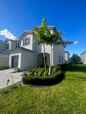 2667 SE 11th St, Homestead FL 33035