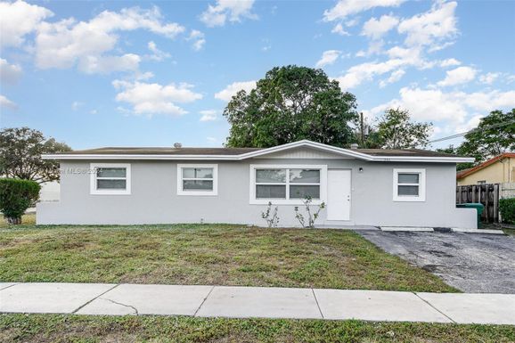 551 NW 35th Ave, Lauderhill FL 33311