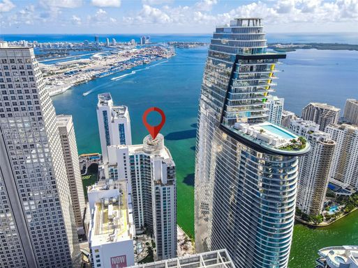 300 S Biscayne Blvd # 1802, Miami FL 33131