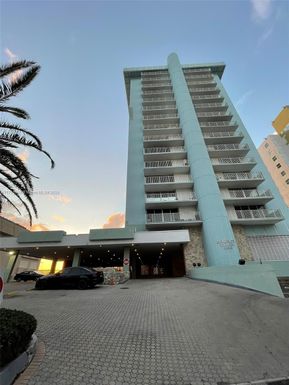 5838 Collins Ave # 3D, Miami Beach FL 33140