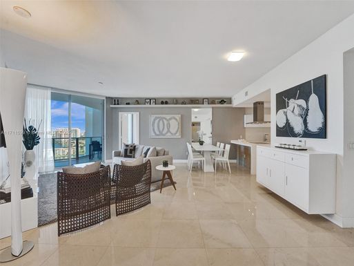 17301 Biscayne Blvd # 2008, North Miami Beach FL 33160