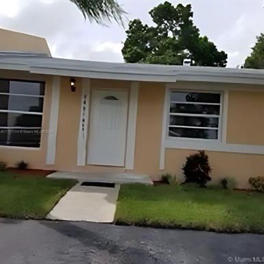 20816 SW 103rd Pl, Cutler Bay FL 33189