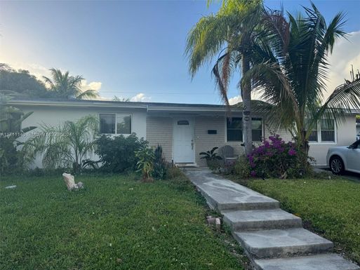 19900 SW 87th Ave, Cutler Bay FL 33157