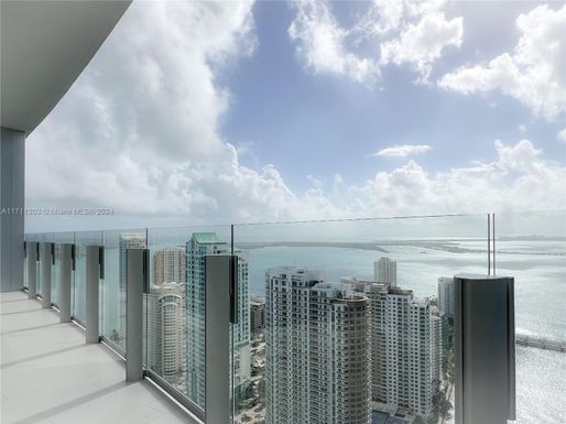 300 Biscayne Boulevard Way # 4406, Miami FL 33131