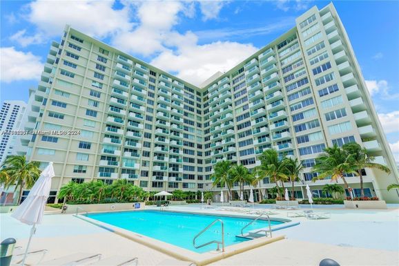 1200 West Ave # 1422, Miami Beach FL 33139