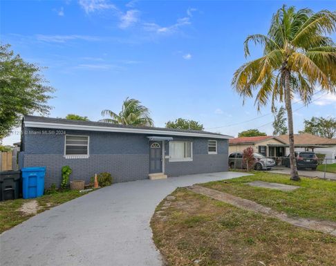 5632 SW 20th St, West Park FL 33023