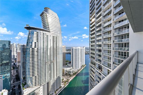 475 Brickell Ave # 4514, Miami FL 33131